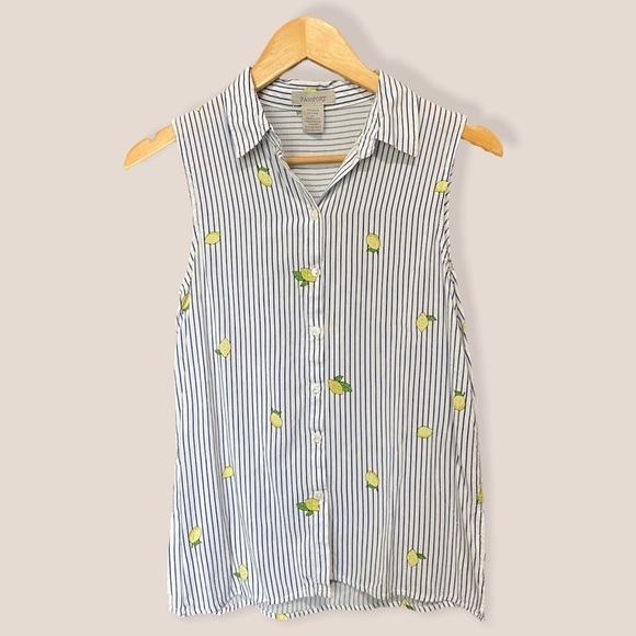 Passport Sleeveless Button Down Top - Picture 1 of 7